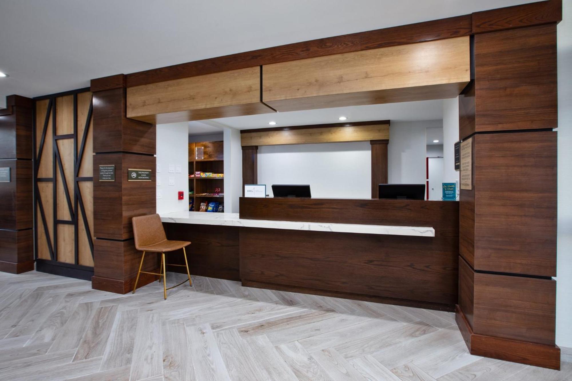 Staybridge Suites - Ames By Ihg Kültér fotó