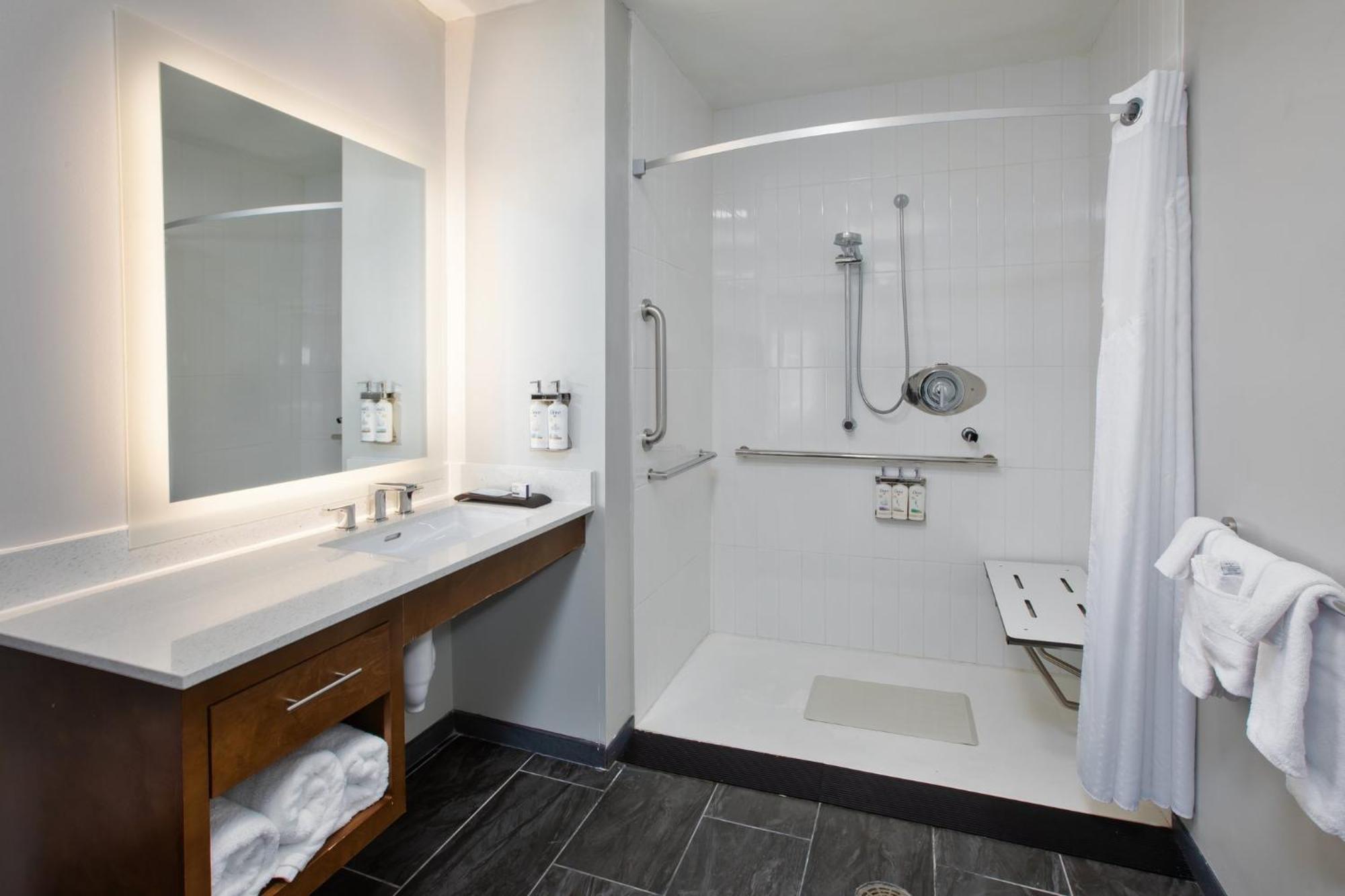 Staybridge Suites - Ames By Ihg Kültér fotó